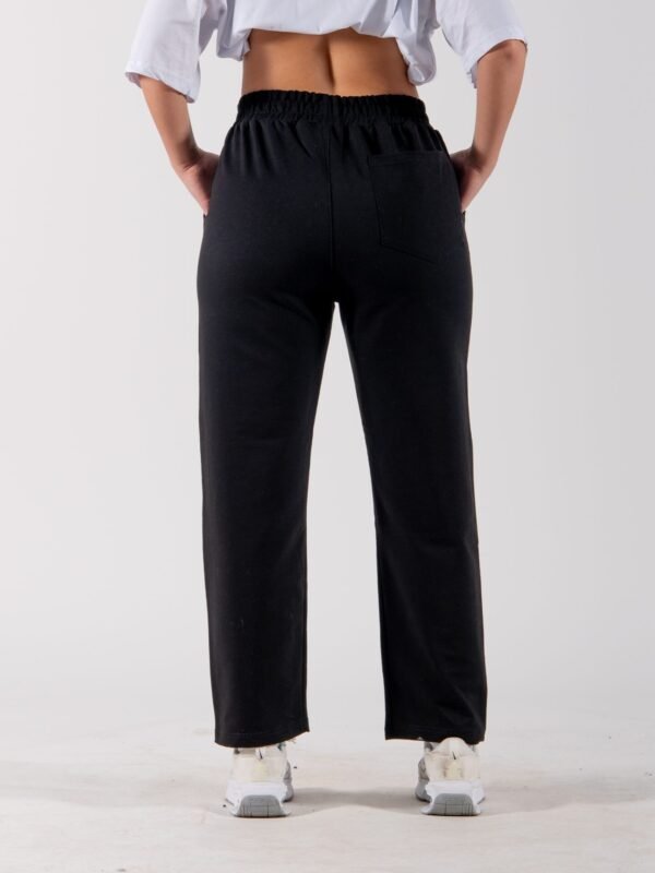 &Phi;&omicron;ύ&tau;&epsilon;&rho; Ά&sigma;&pi;&rho;&eta; &Mu;&epsilon; &Kappa;&omicron;&upsilon;&mu;&pi;&iota;ά