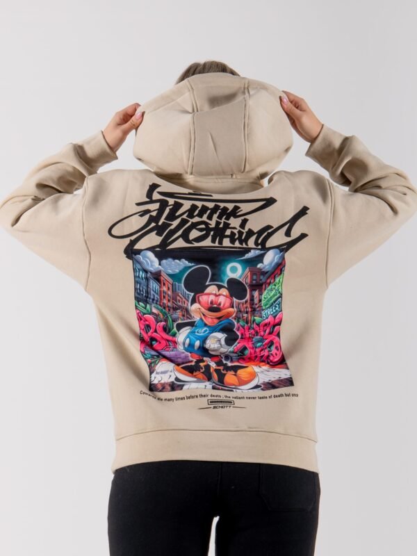 &Phi;&omicron;ύ&tau;&epsilon;&rho; Ά&sigma;&pi;&rho;&eta; &Mu;&epsilon; &Kappa;&omicron;&upsilon;&mu;&pi;&iota;ά