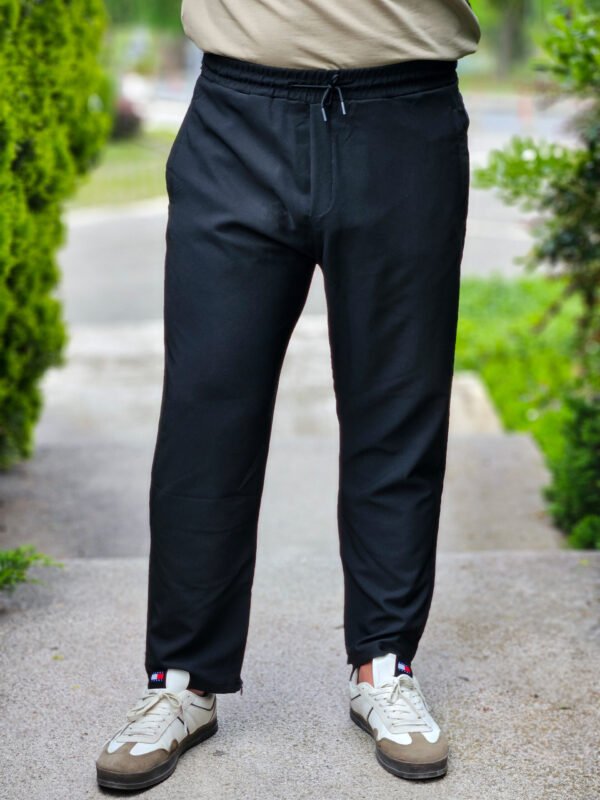 Oversized &Pi;&alpha;&nu;&tau;&epsilon;&lambda;ό&nu;&iota;