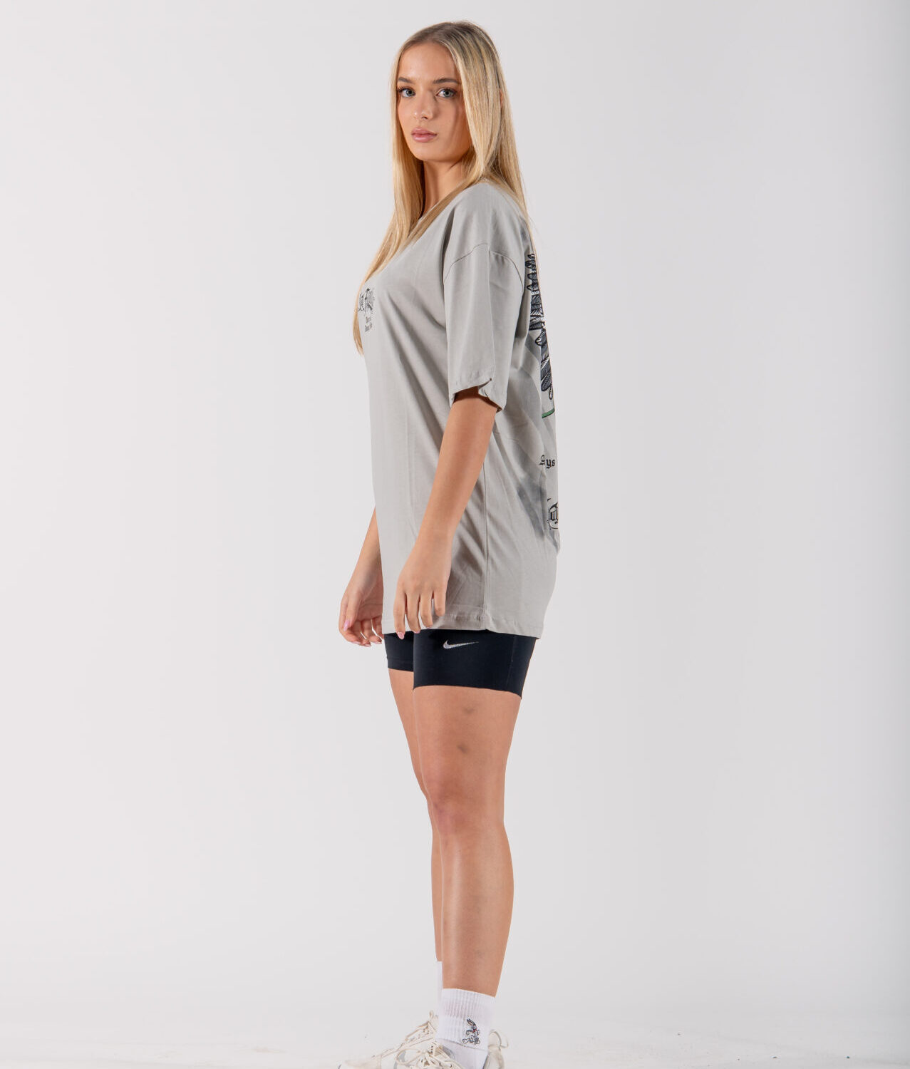 La Familia Oversized T-shirt - Image 3