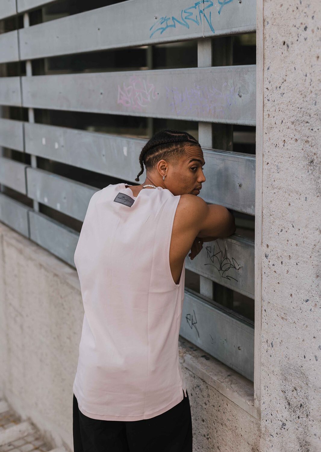 Sleeveless Oversized Pink - Image 3
