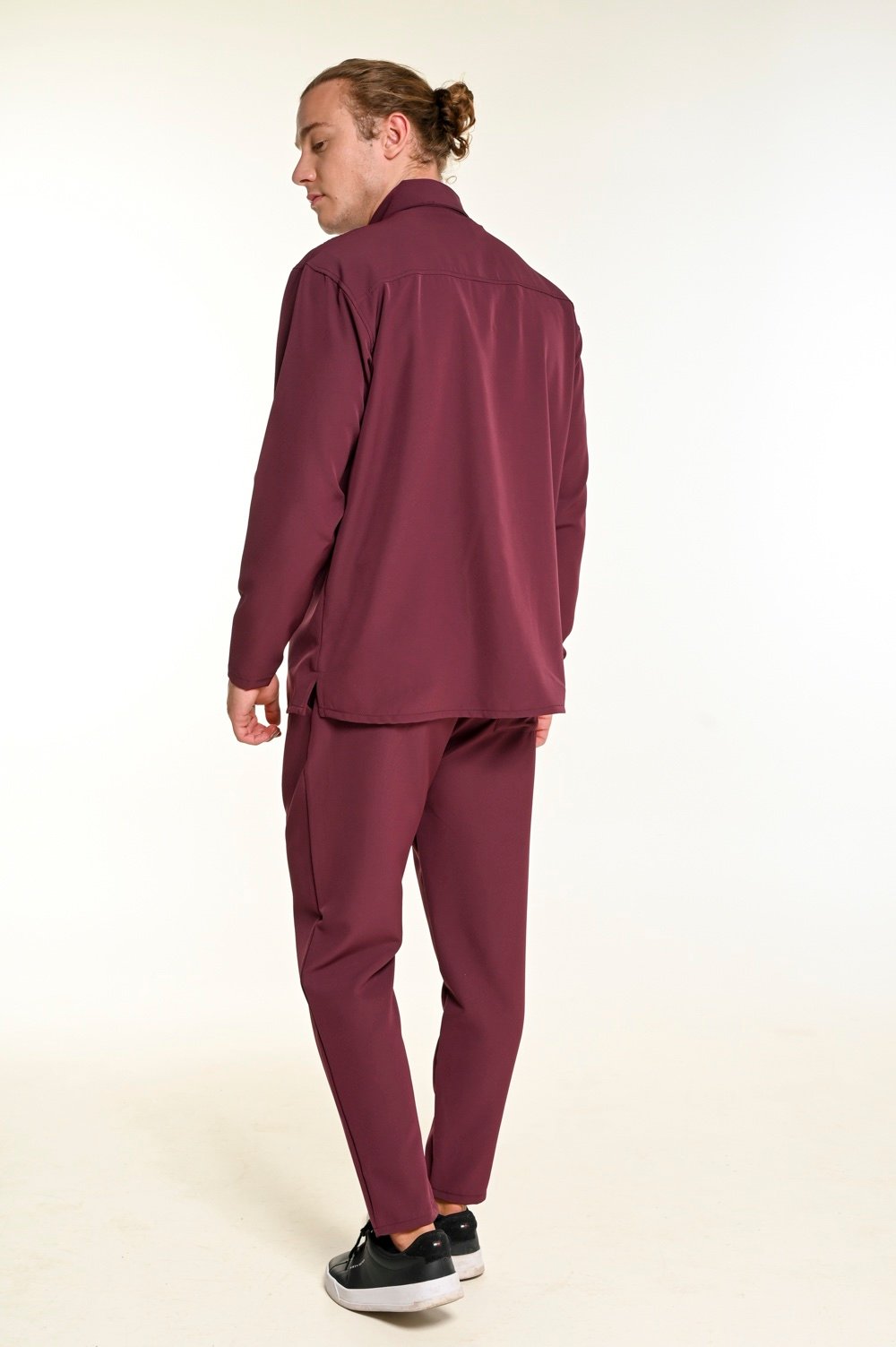 Μπορντό Σετ με Γιακά και Ζώνη στο Παντελόνι