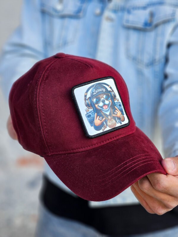 &Kappa;&alpha;&pi;έ&lambda;&omicron; &Mu;&epsilon; &Delta;&iota;&alpha;&kappa;&omicron;&sigma;&mu;&eta;&tau;&iota;&kappa;ό Patches